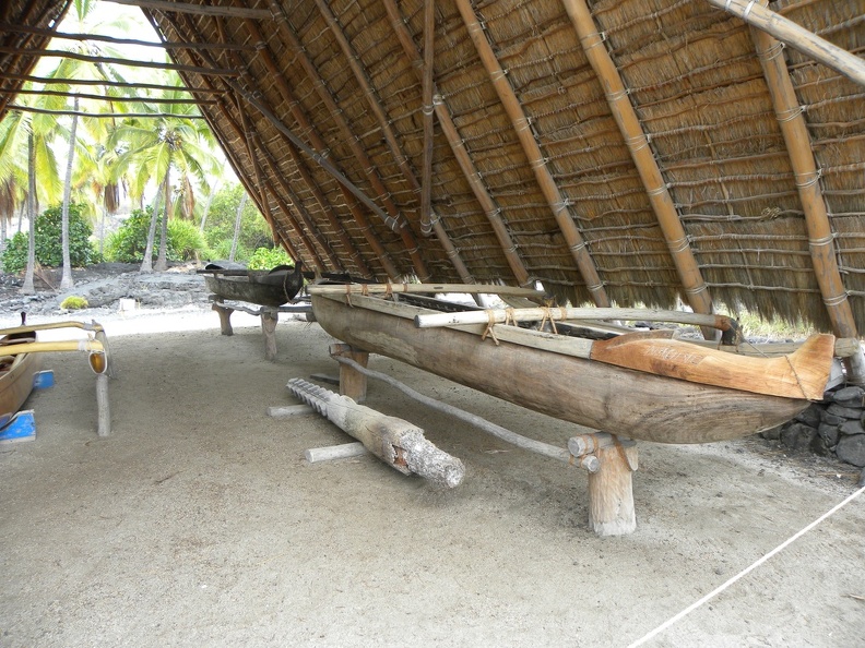 A guide said that these outrigger canoes are about 20-50 years old...