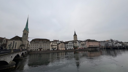 8AE945EB-59AF-4B28-AC3C-36995A29C752 4 5005 c