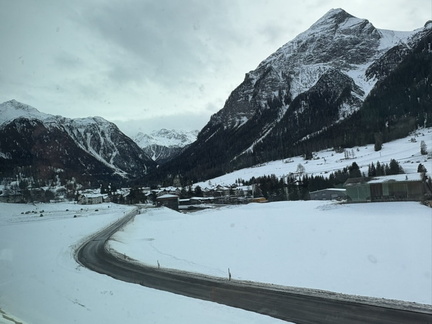 4CDDC7B8-899E-441D-9ACA-E48768DBBE52 1 105 c