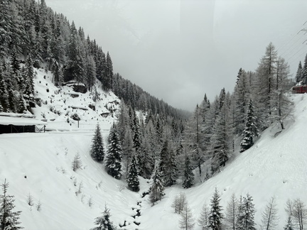 DF3B5355-A4C2-47FD-8DCB-10E4A4AD5D89 1 105 c