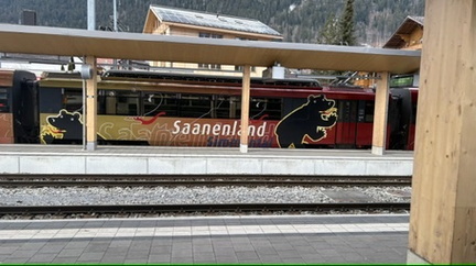 BB5204FB-95E0-4320-A3E5-44605706FE5A 4 5005 c