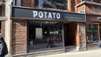 B1245594-45E6-4825-8317-A6C49AD42C62 4 5005 c