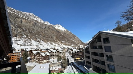 9B8583C7-03C7-4FF1-A5A9-73410012763B 4 5005 c