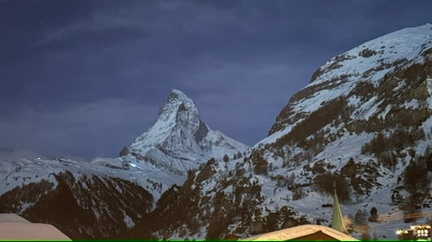 07E75763-DA82-4CB6-9D09-4F92CBC8C568 4 5005 c