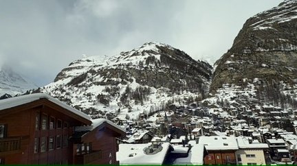 B2EBA87A-2152-4920-9A20-5EFCC7B27821 4 5005 c