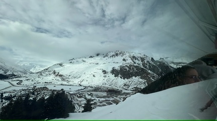 E7E73F3C-9C43-4813-8903-0E2B6DBD0179 4 5005 c