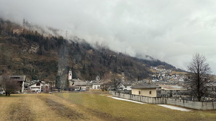 BA0EEC92-4858-402C-83F1-B0D1CA8F7219 4 5005 c