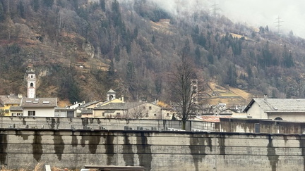 14C5197F-CE4C-4C2C-907F-3A525861488A 4 5005 c