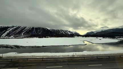 B87B5397-E426-4712-81B0-422BFF5CA44A 4 5005 c